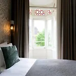 Quentin Canal House Otel