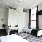 Otel Quentin Canal House 3*