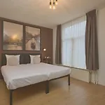 Quentin Canal House Отель