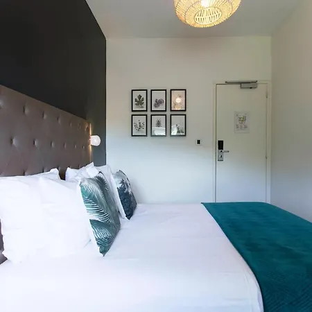 Ξενοδοχείο Quentin 3*