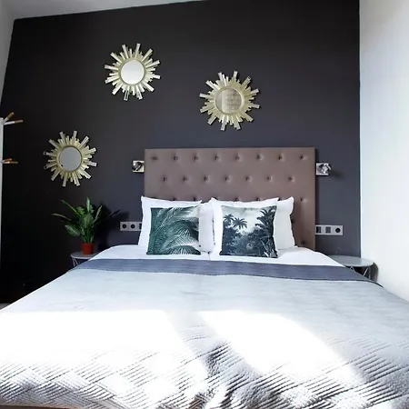 Hotel Quentin 3*
