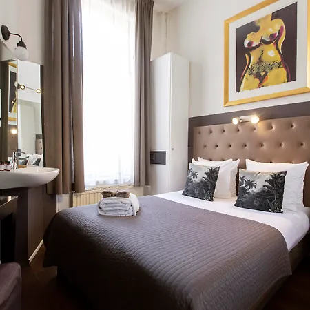 Quentin Hotel 3*