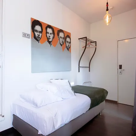 Quentin Canal House Hotel