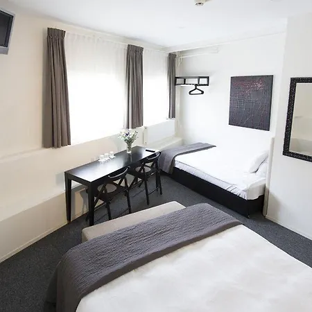 Ξενοδοχείο Quentin 3*