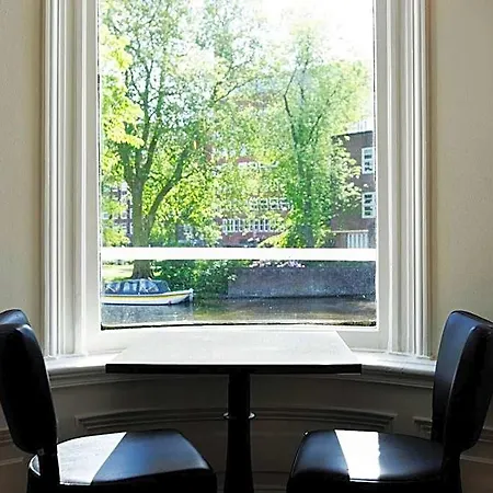 Quentin Canal House Hotel 3*