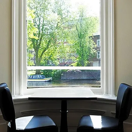 Quentin Canal House Hotel