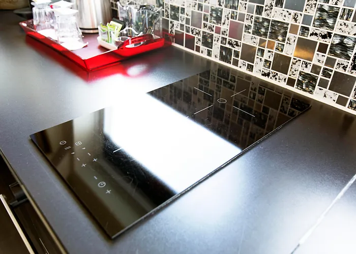 Quentin Canal House 3*