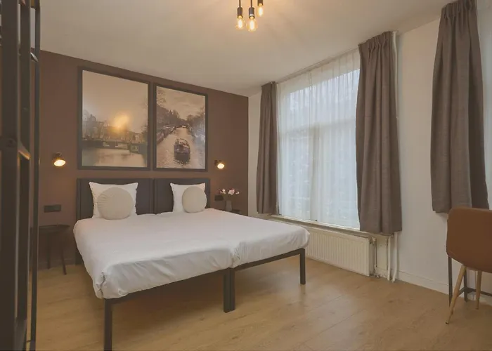 Quentin Canal House Hotel