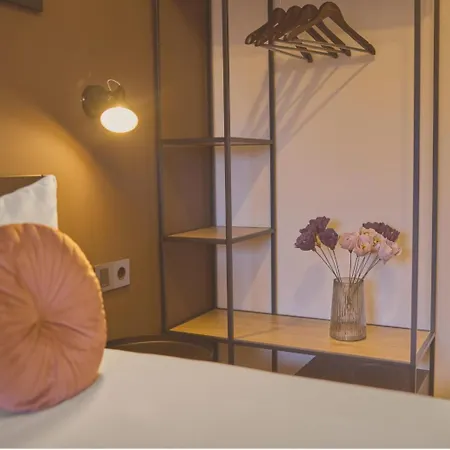 Ξενοδοχείο Quentin Canal House 3*