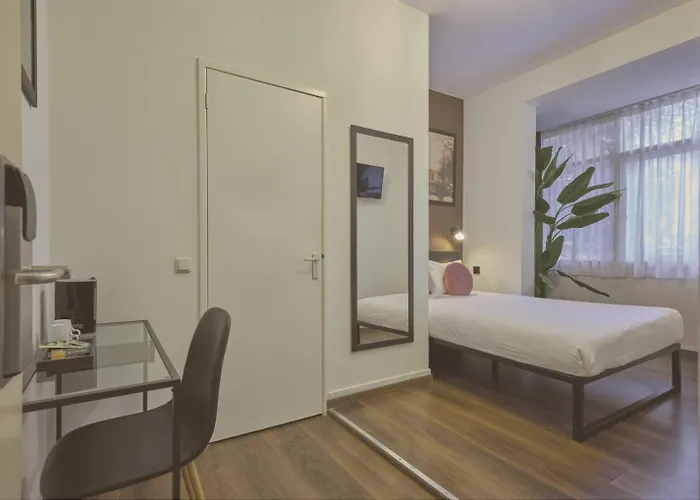 Quentin Canal House 3* Amsterdam