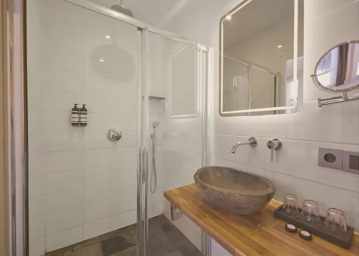 Hotel Quentin Canal House